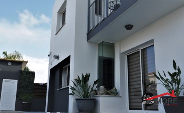 4d17b6d4132bca2b77a18e2b04e82ccc (2)