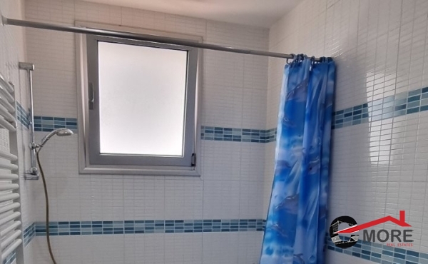 IMG-804a01d7972449a868fdd512a70285c8-V