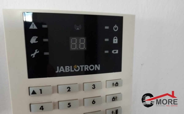 237e8a18-20f8-4502-849b-a904c7bf9253